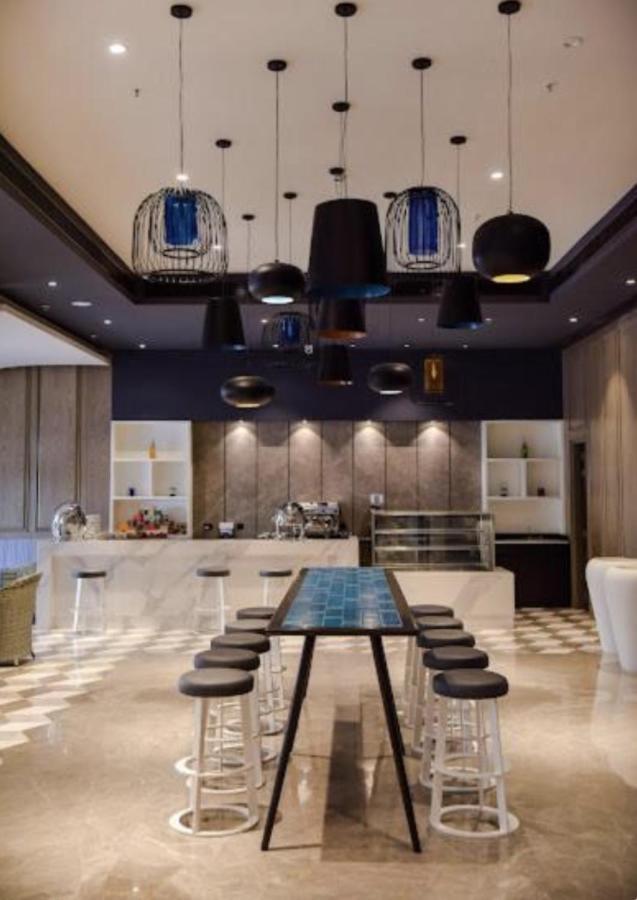 Aparthotel Caramel Dlf My Pad Lakhnaú Exteriér fotografie