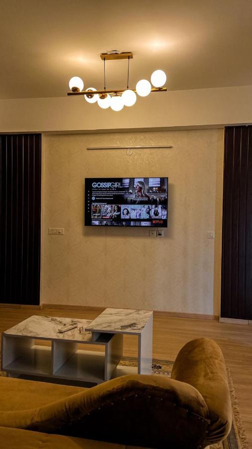 Aparthotel Caramel Dlf My Pad Lakhnaú Exteriér fotografie