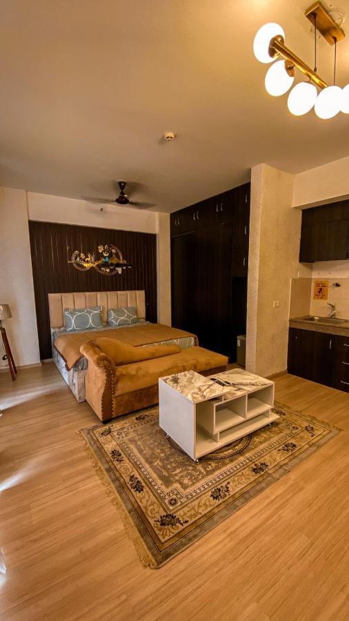Aparthotel Caramel Dlf My Pad Lakhnaú Exteriér fotografie